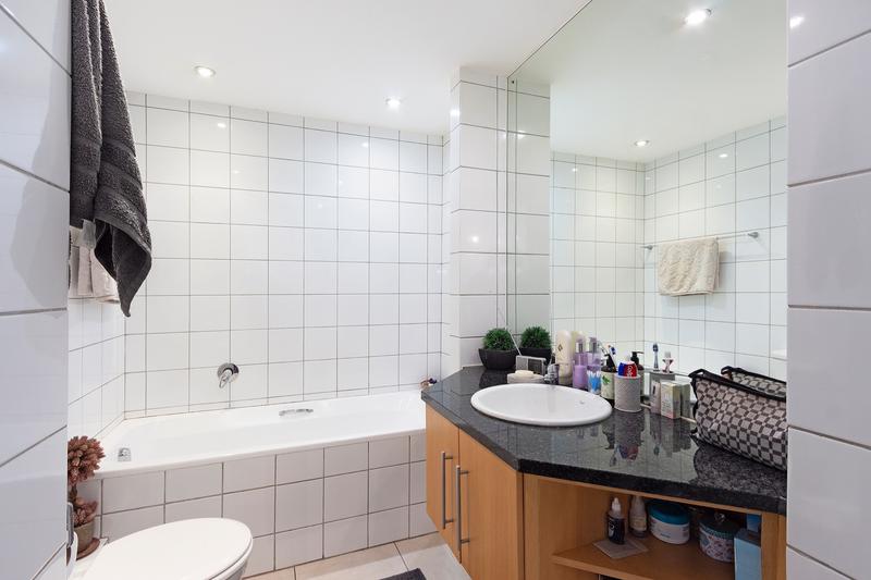 To Let 2 Bedroom Property for Rent in Claremont Western Cape